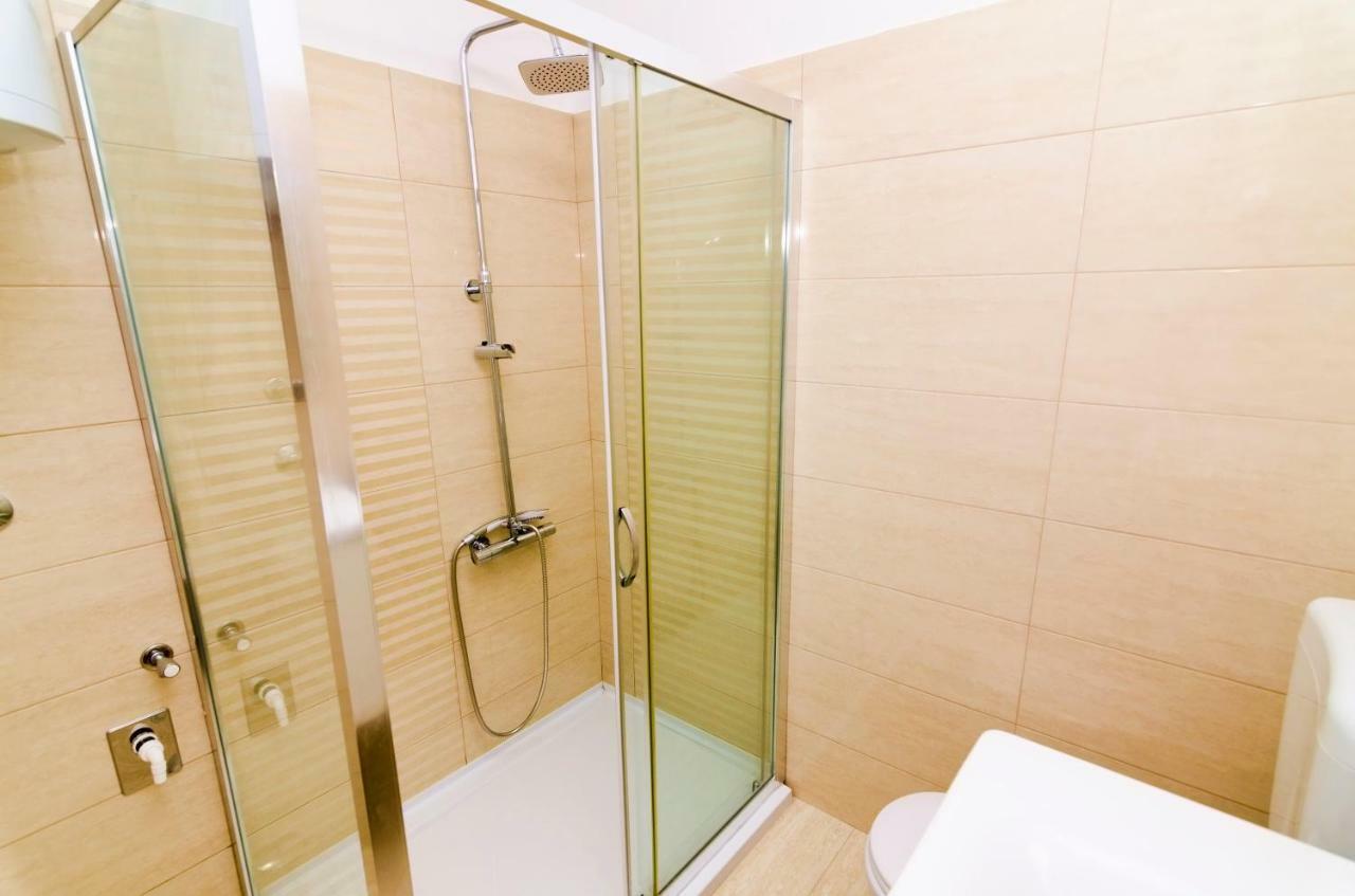 שיבניק Apartman Antea מראה חיצוני תמונה