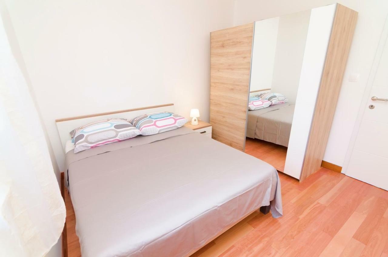 שיבניק Apartman Antea מראה חיצוני תמונה