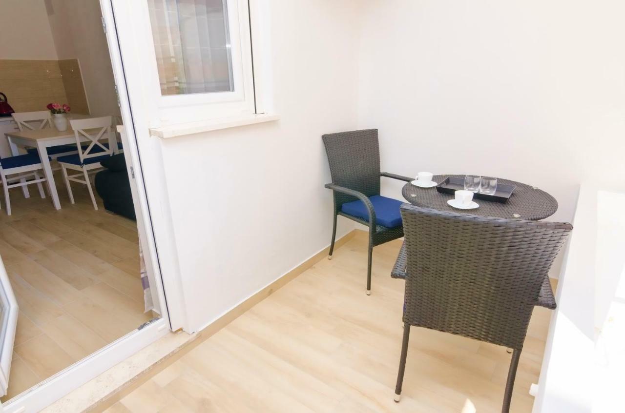 שיבניק Apartman Antea מראה חיצוני תמונה